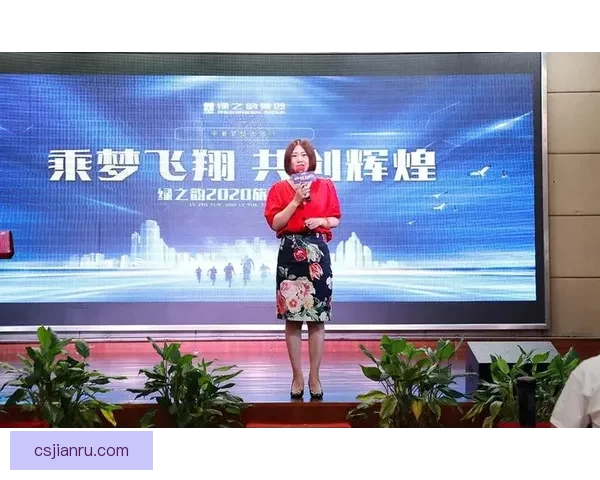 围绕十九月孕期巨大圆润腹部的温柔迷恋与生命想象亲密感受成长旅程